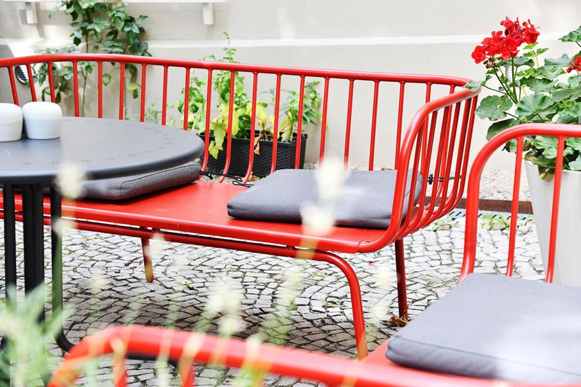 JETHON Studio-Appartement im Grünen Bernburg Esterno foto