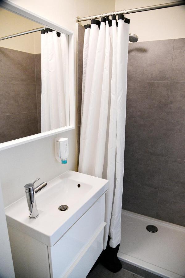 JETHON Studio-Appartement im Grünen Bernburg Esterno foto