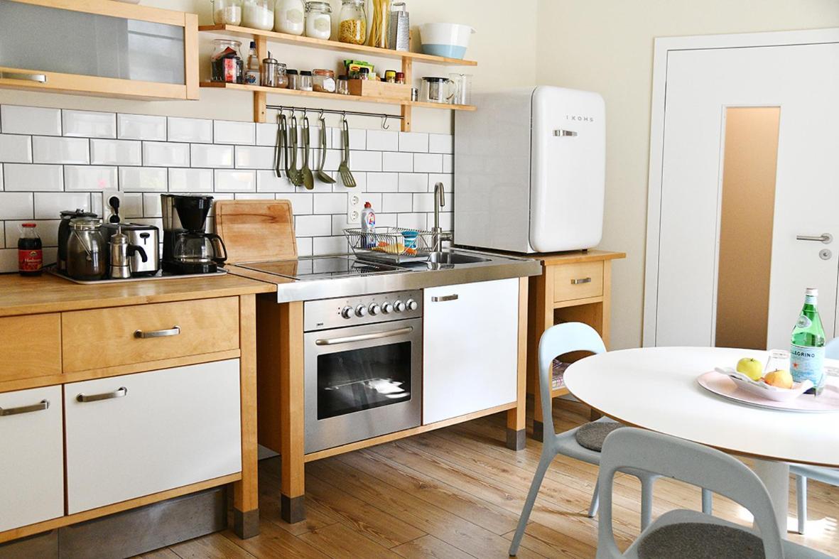 JETHON Studio-Appartement im Grünen Bernburg Esterno foto