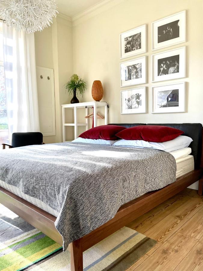 JETHON Studio-Appartement im Grünen Bernburg Esterno foto