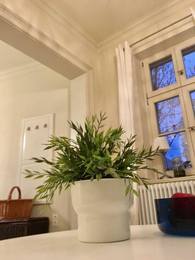 JETHON Studio-Appartement im Grünen Bernburg Esterno foto